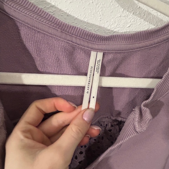 Anthropologie Eyelet Sweatshirt Blouse Lavender Purple Sz Medium - Picture 3 of 4